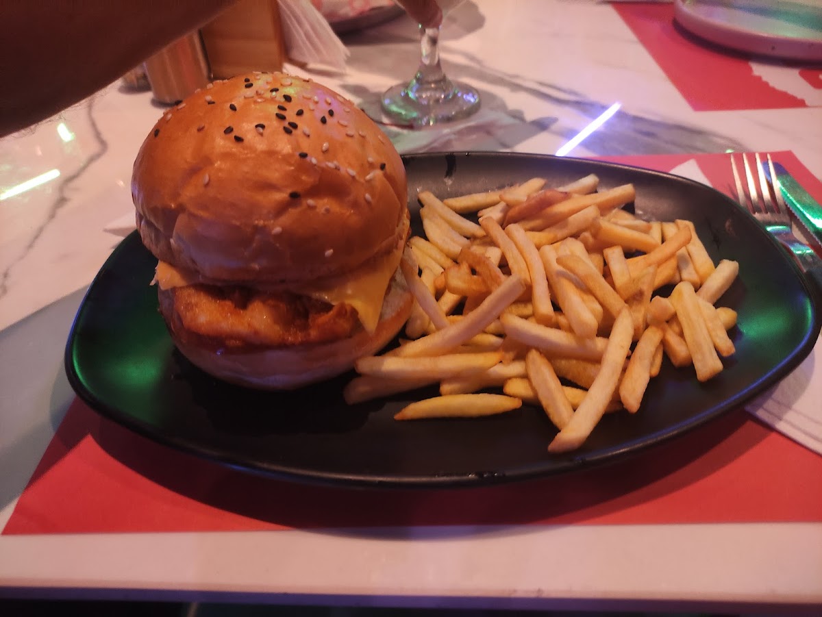 Puerkos Restaurant-6